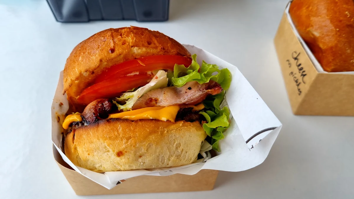 Bacon Cheeseburger