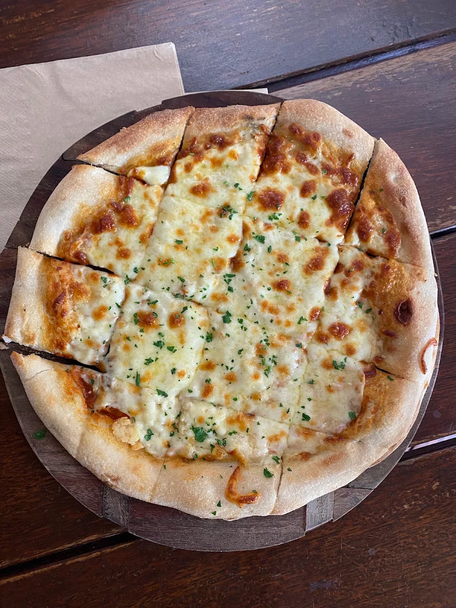 Garlic and Cheese Pizza
