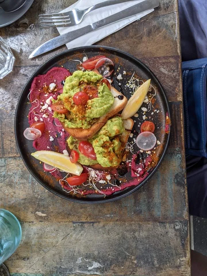 Smashed Avocado & Beetroot Hummus