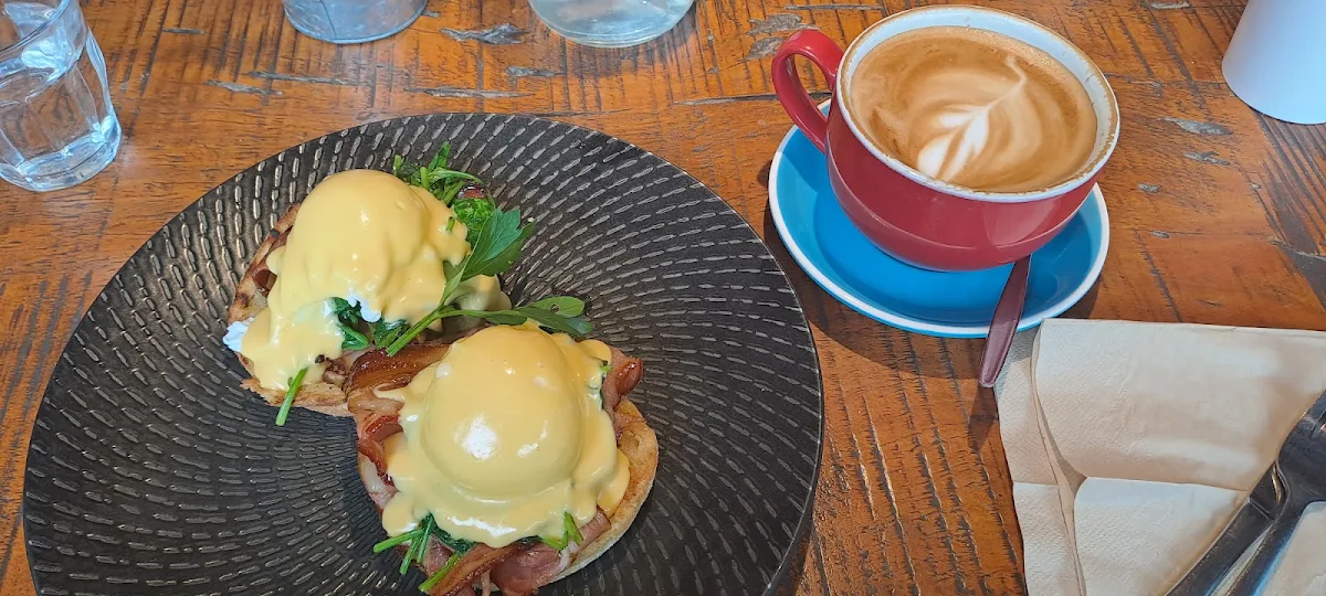 Eggs Benedict, Tosca Browns