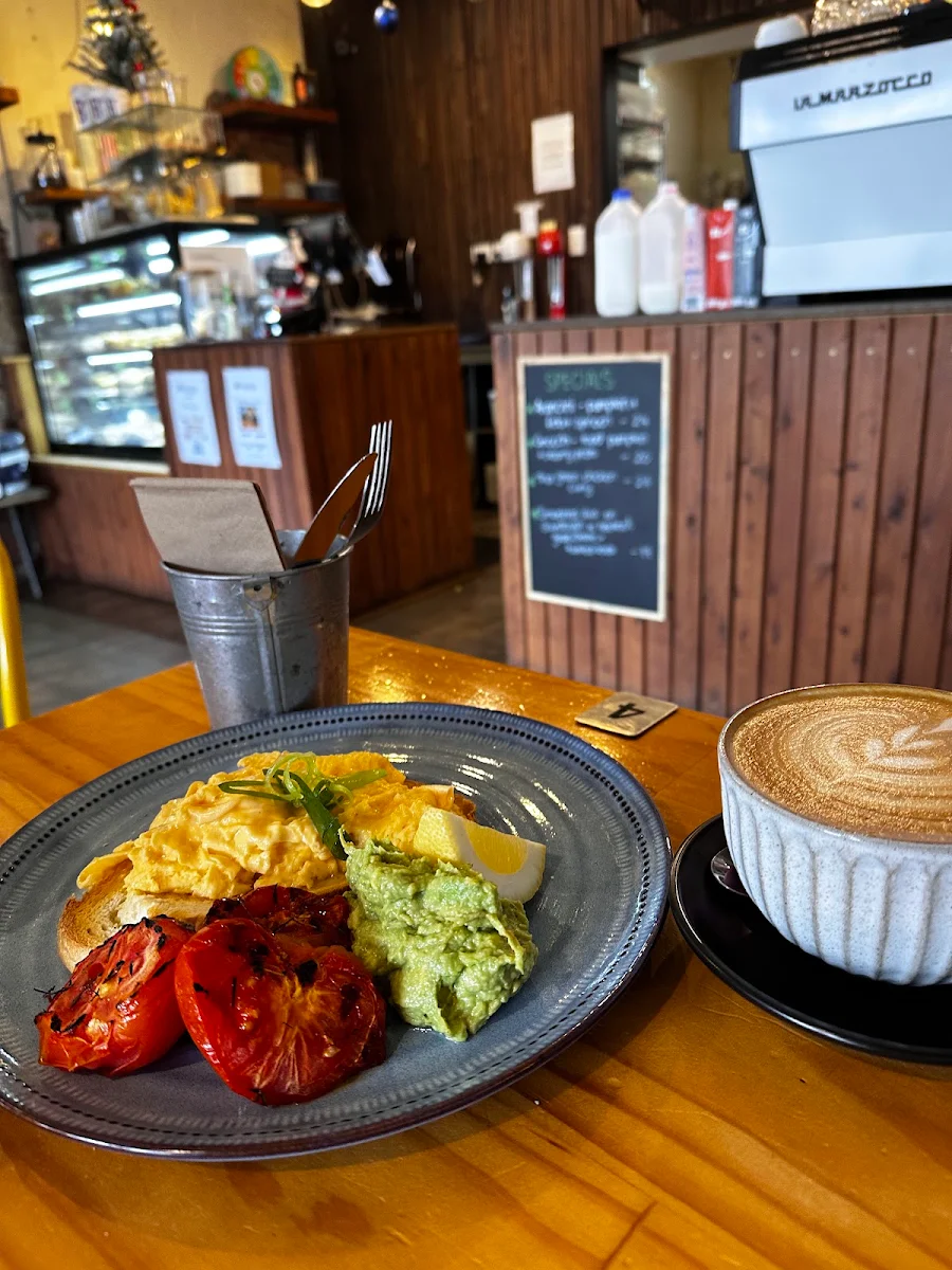 Scrambled Eggs, Tosca Browns