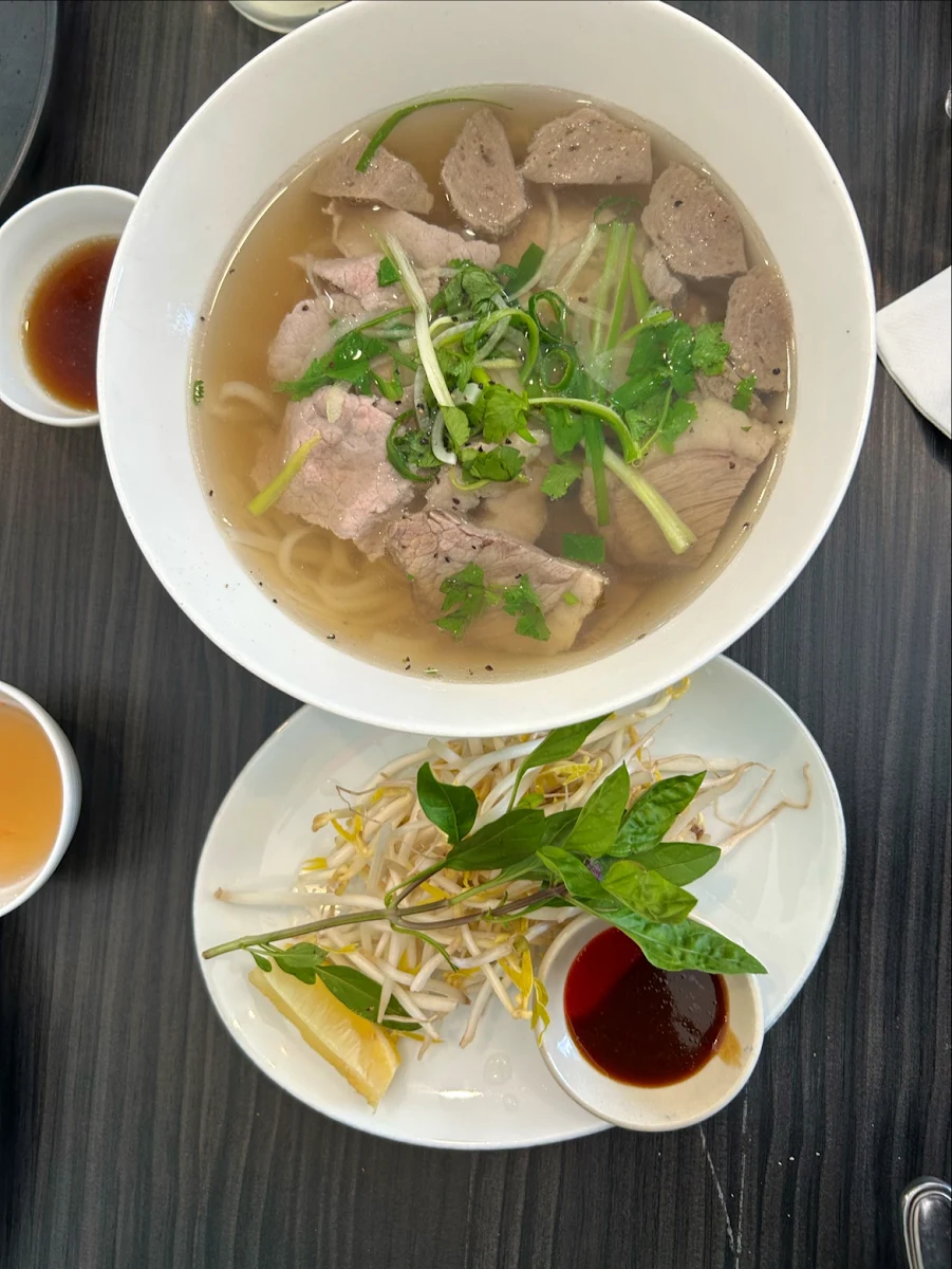 Pho, ThiThi Cafe Restaurant