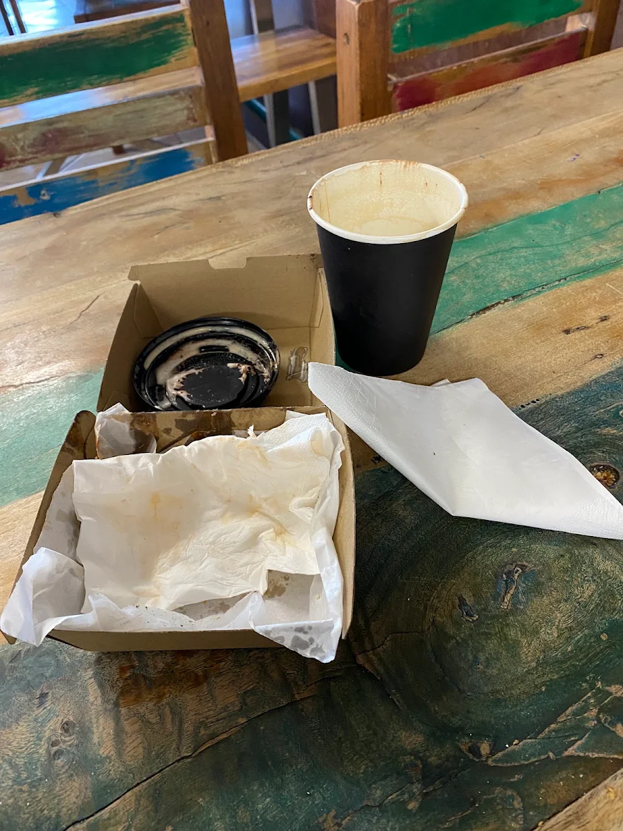 Egg and Bacon Roll, Gunna Doo Bakery