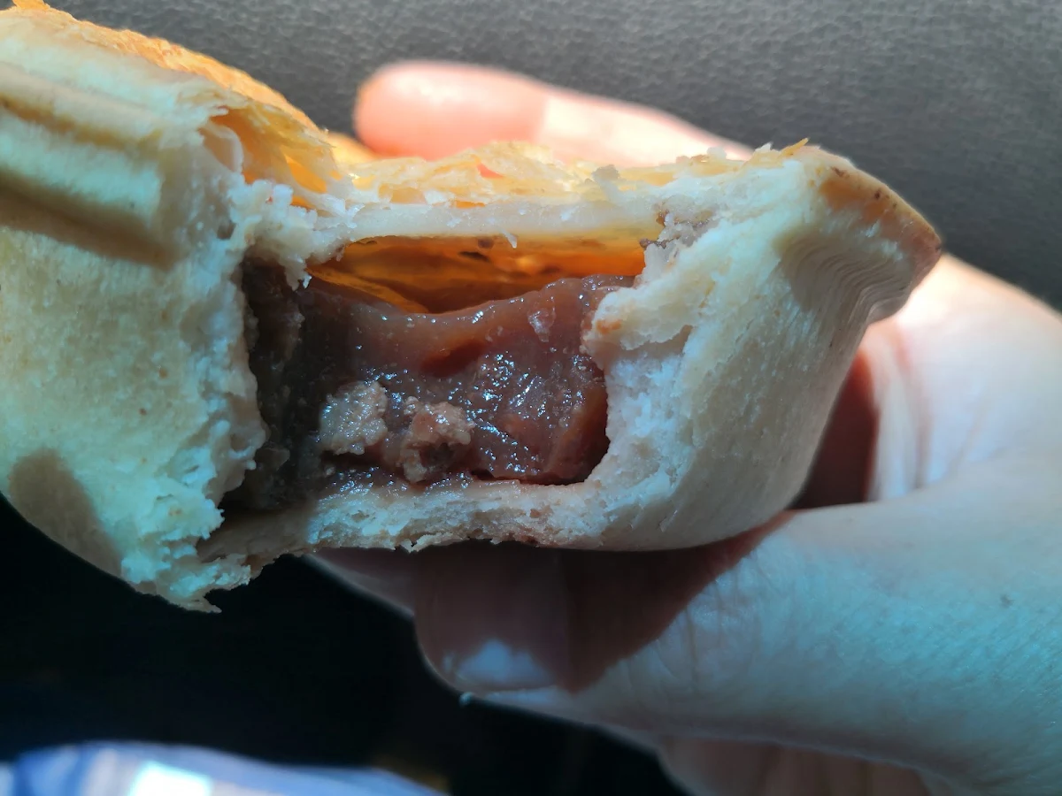 Meat Pie, Gunna Doo Bakery