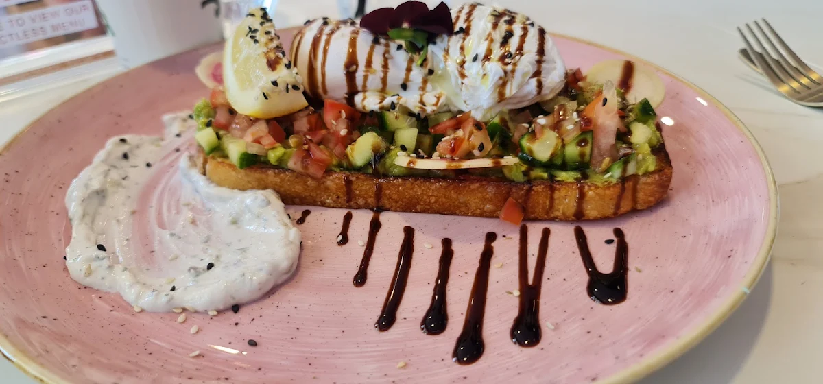 Smashed Avo, Soft Sip