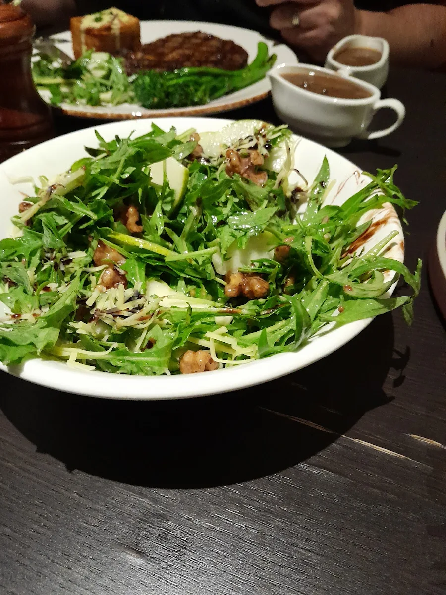 Rocket & Pera Salad