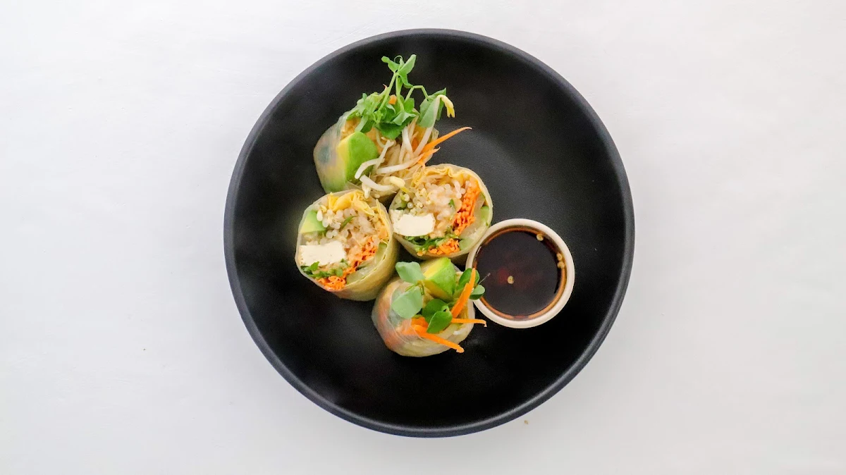 Highlights, Banana Blossom St Leonards