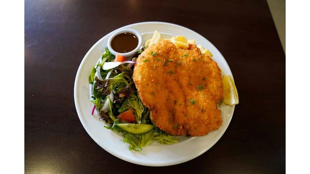 Highlights, Minto Mirage Bistro