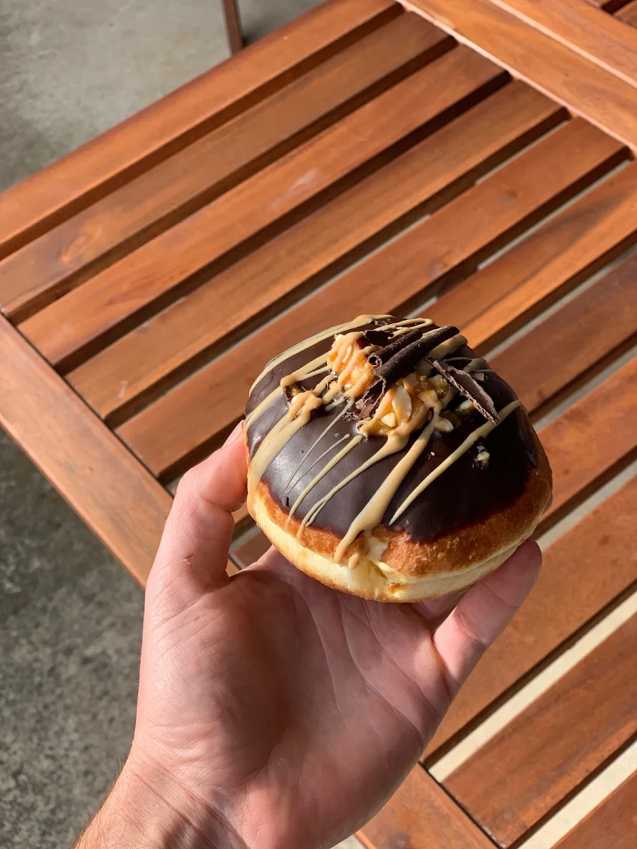 Levain Doughnut, Levain Doughnuts