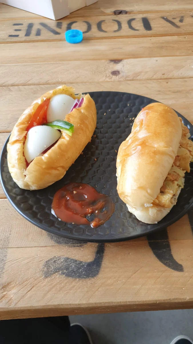 Egg Bun, Pastry Box