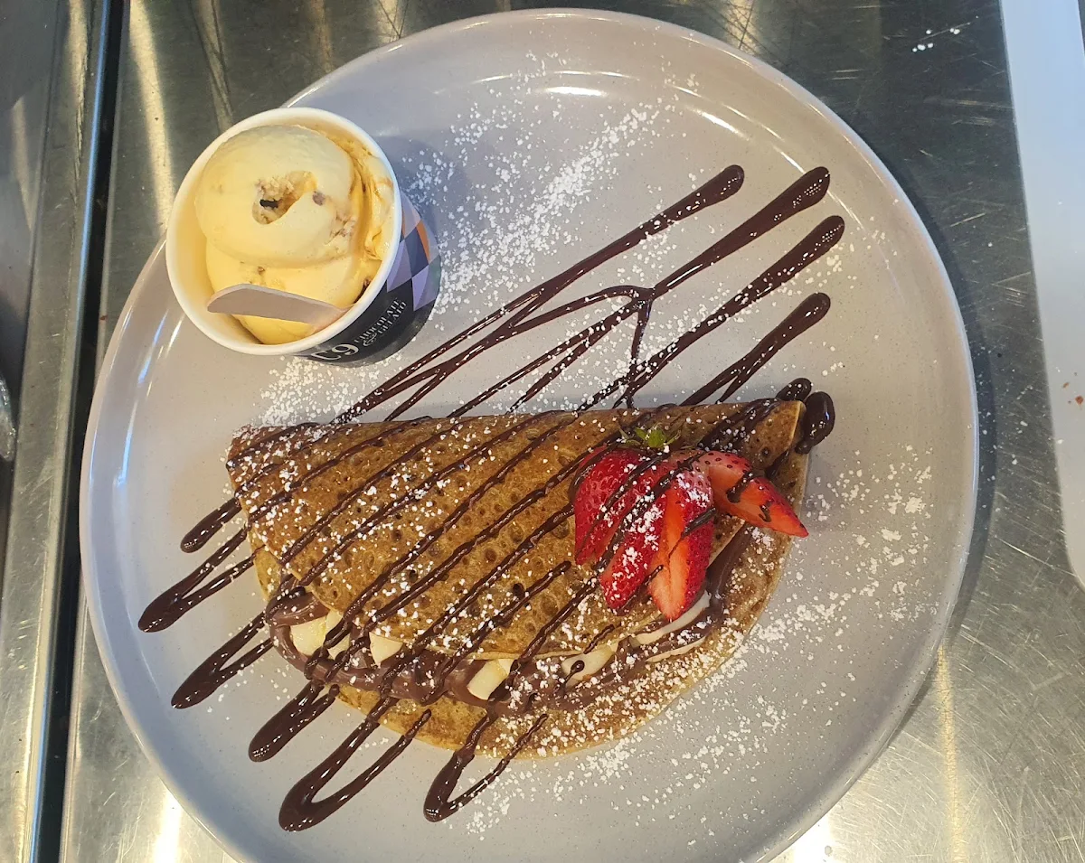 Nutella Banana Crepes