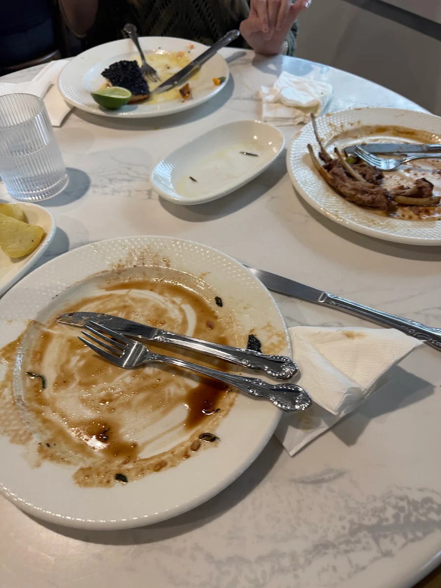 Empty Plates, Harbour House Ulladulla
