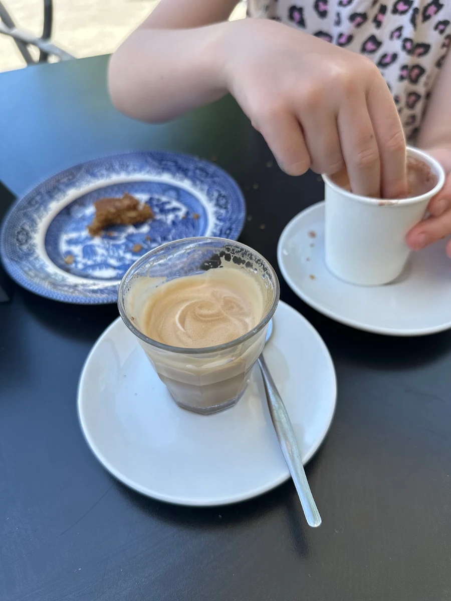 Corner Café, Little Picture Cafe