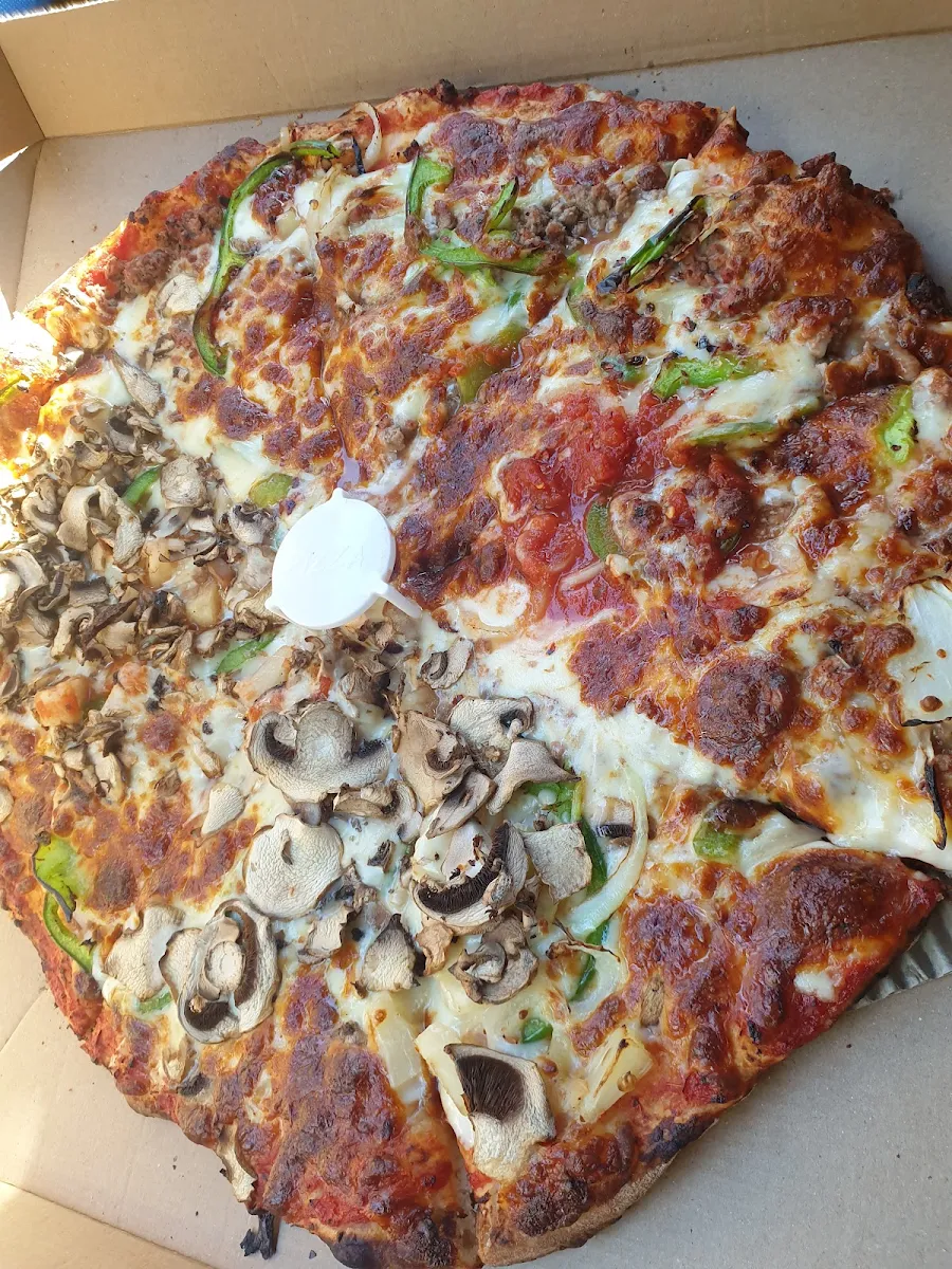 Family Size Vegetarian Pizza