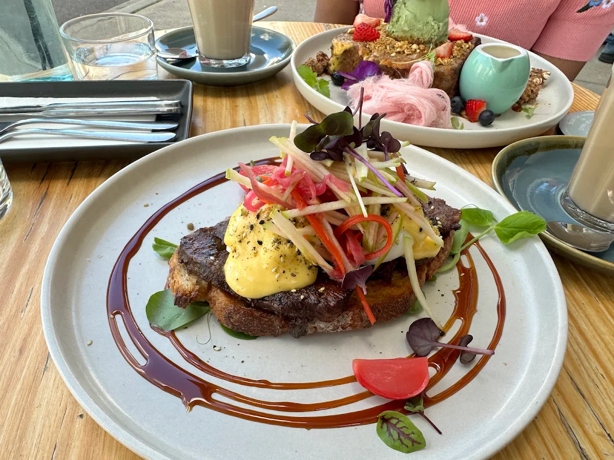 Eggs Benedict