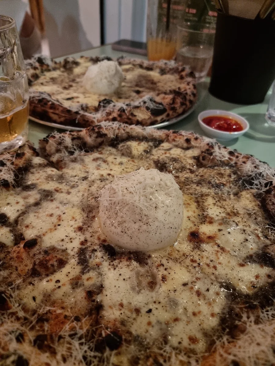 Cacio E Pepe Pizza, Priscillas