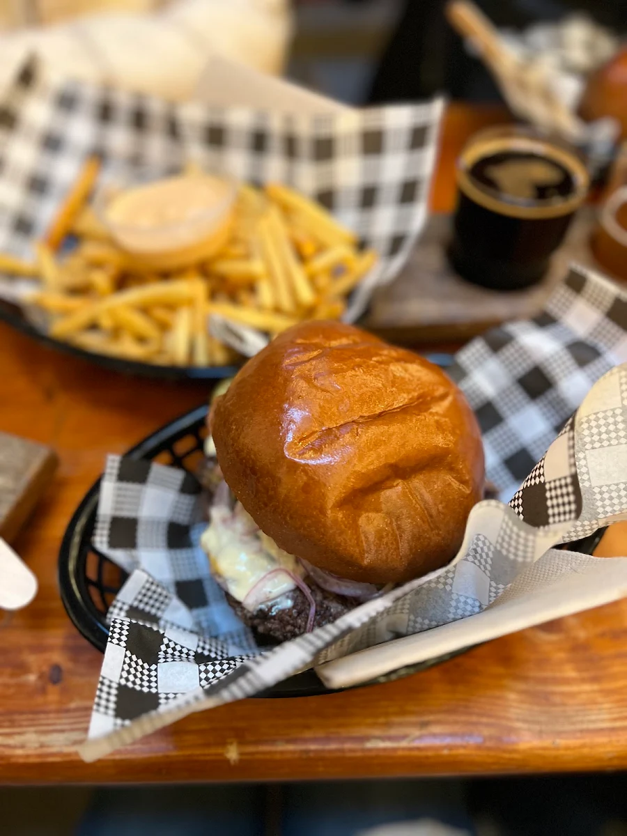 Highlights, Boozy Burgers