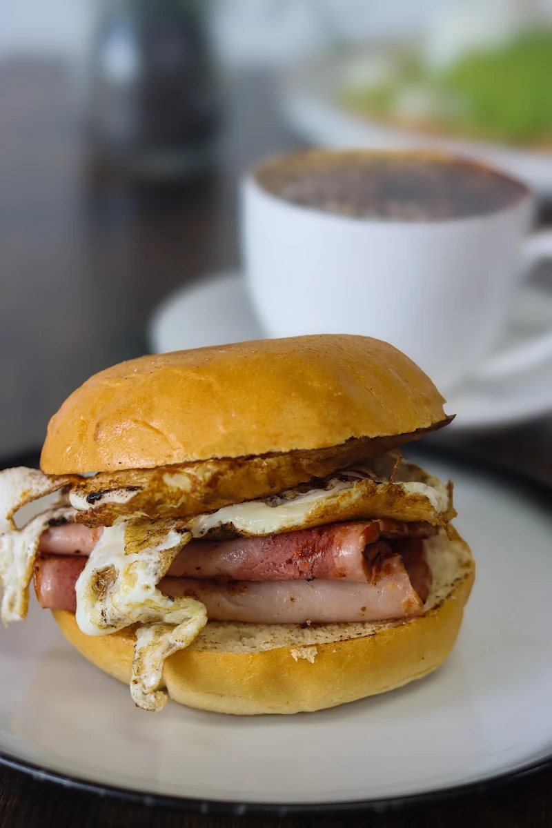 Bacon & Egg Roll