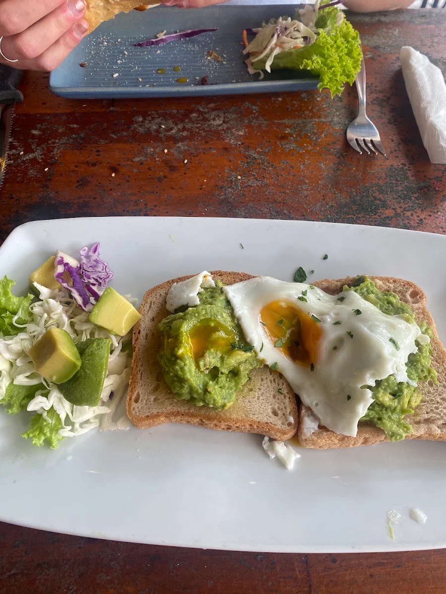 Smashed Avo on Toasted Turkish Bread, Fatboy's Cafe
