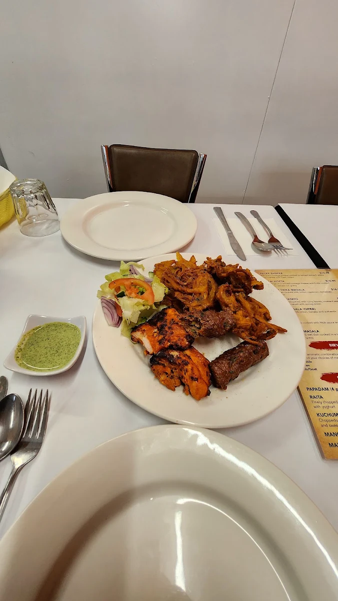 Mixed Starter, Indian Curry Tadka