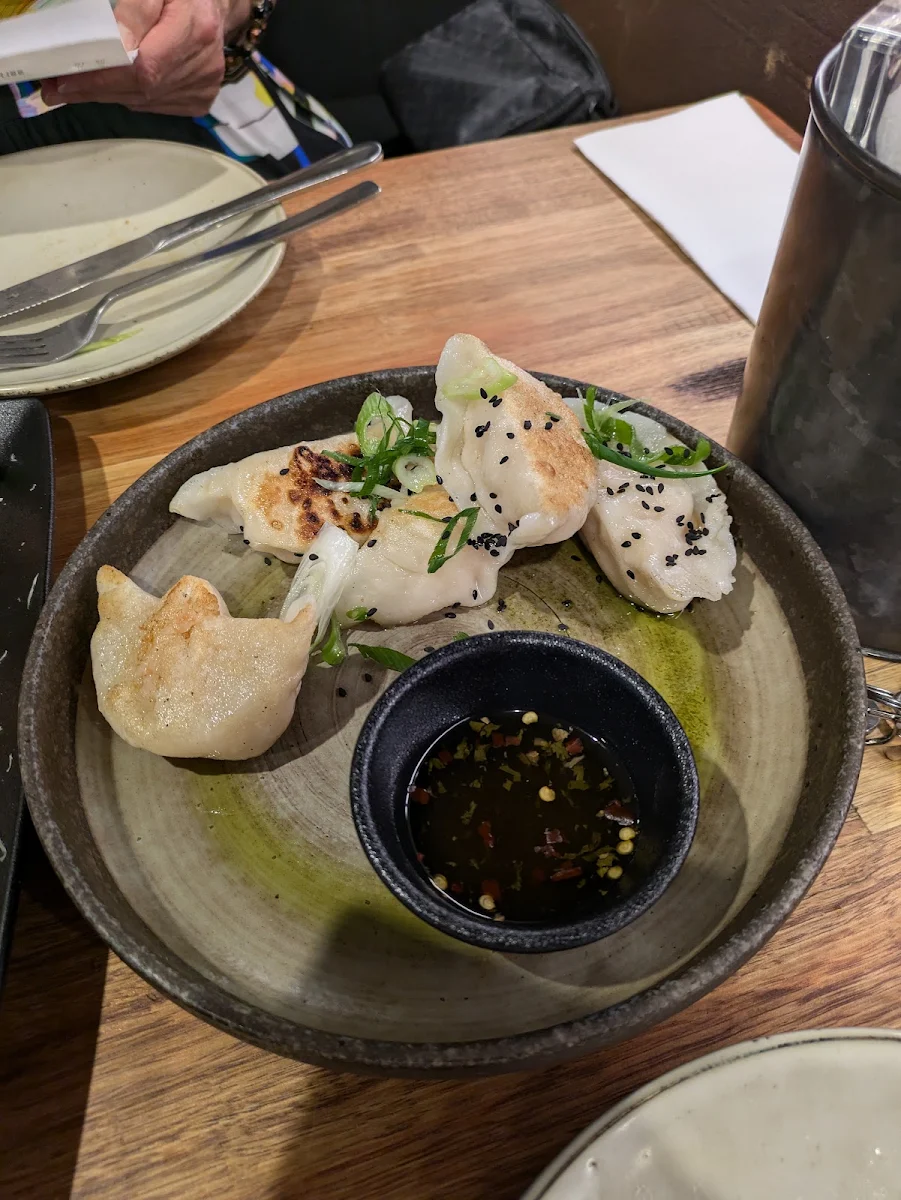 Pan Fried Dumplings DF - Prawn & Ginger S