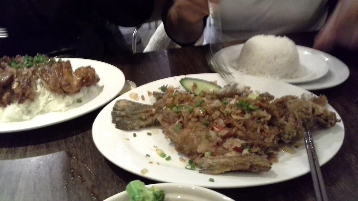 Fried Fish, Hao Phong