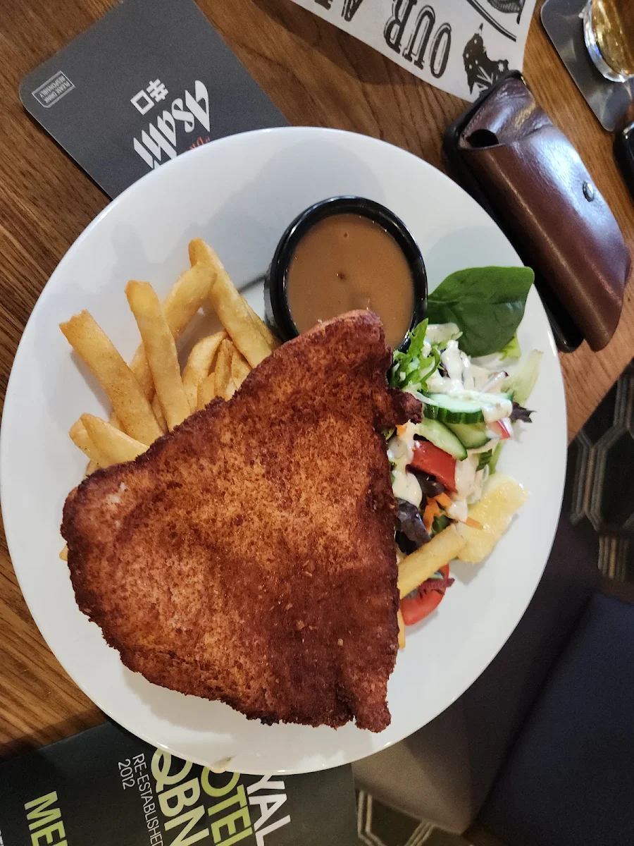 Chicken Schnitzel, The Royal Hotel QBN