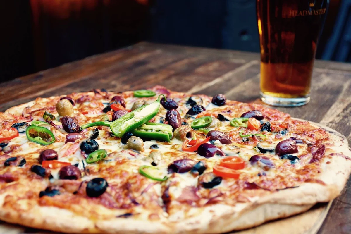 Pizzas, The Royal Hotel QBN