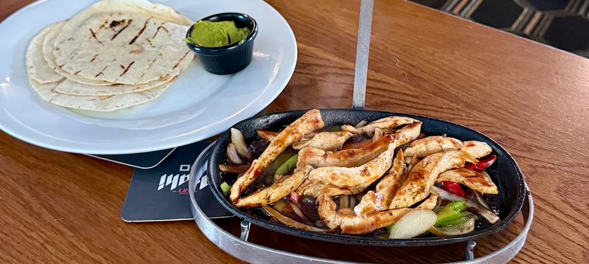 Sizzling Fajitas, The Royal Hotel QBN