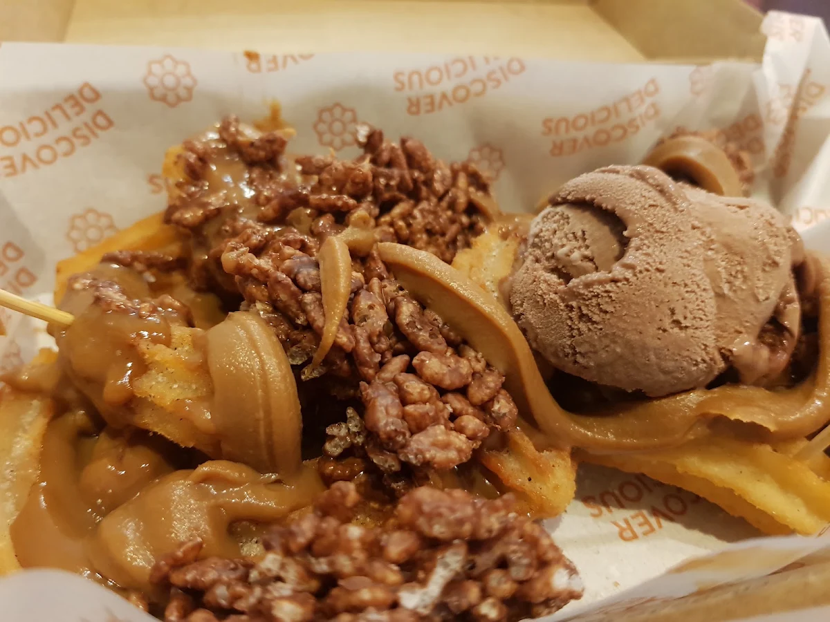 Choc Crackle Snack Pack, San Churro Sunshine Plaza
