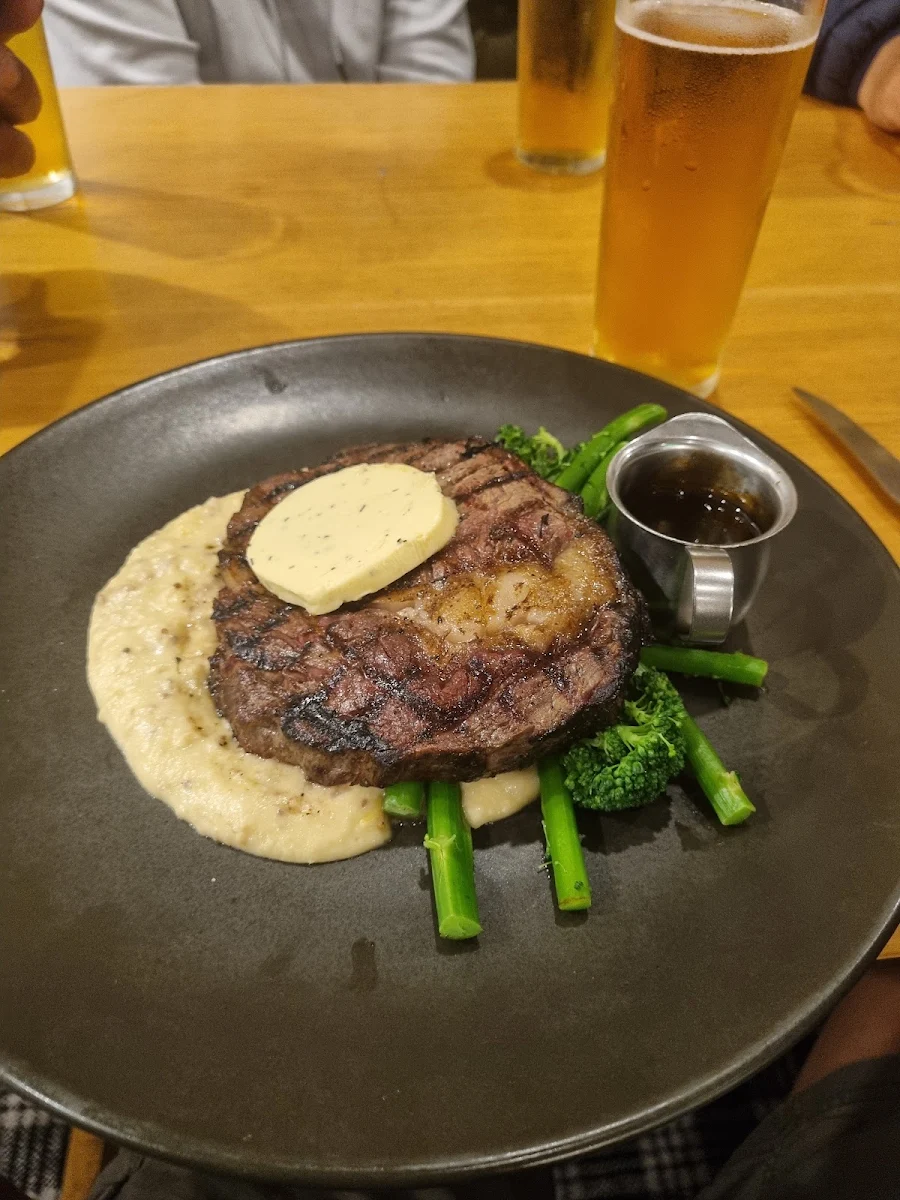 Golden Fleece Beef Burger