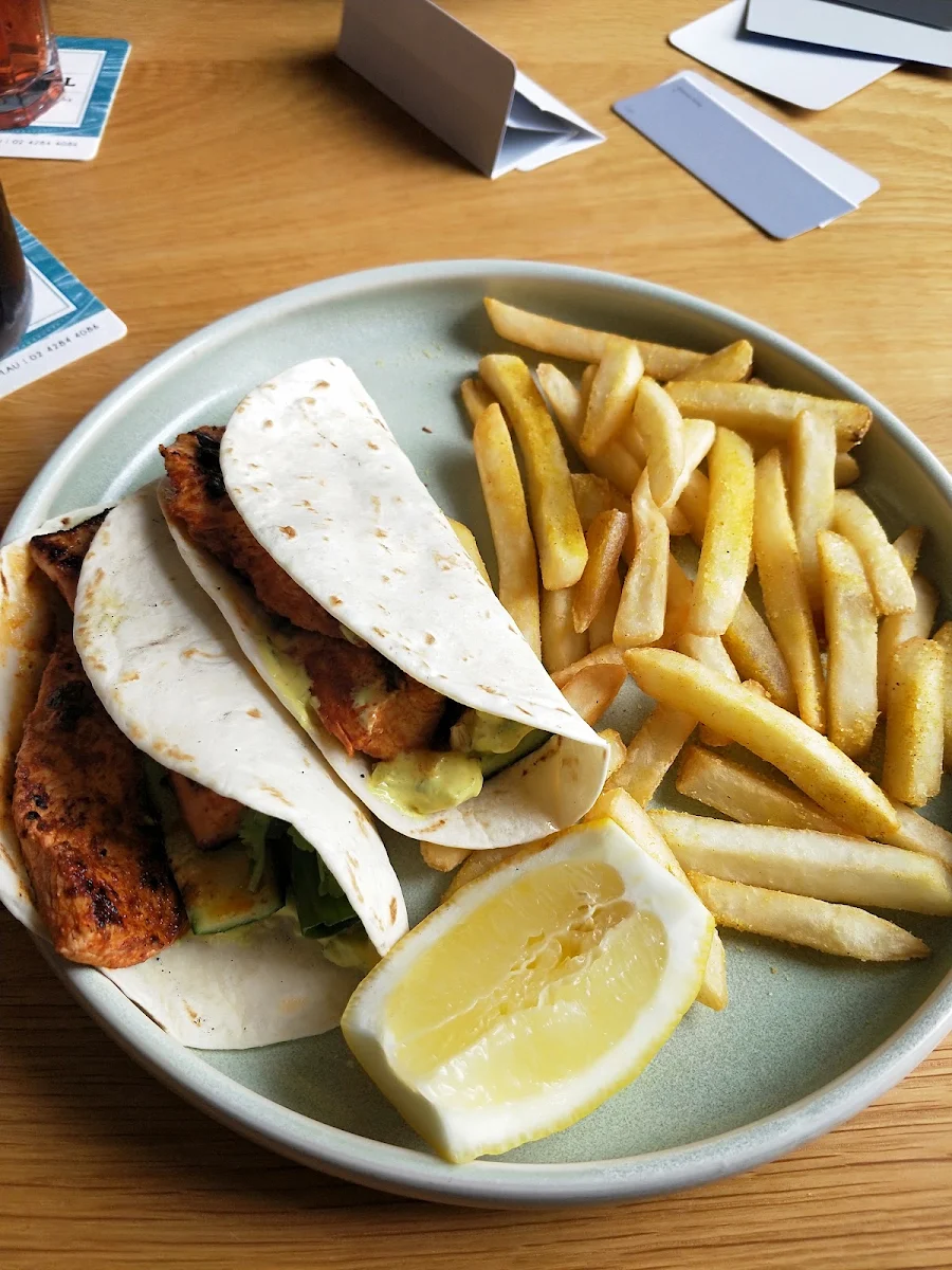Highlights, The Corrimal Hotel