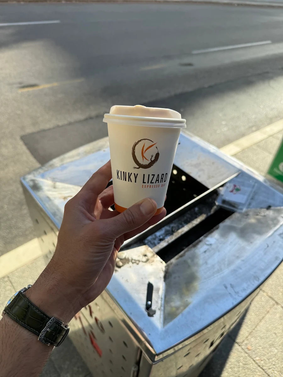 Flat White, Kinky Lizard Cafe Adelaide Terrace