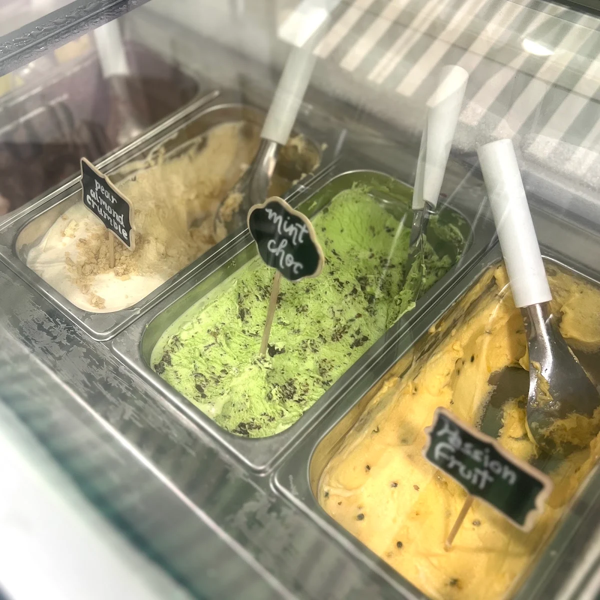 Highlights, Art & Go Gelato Cafe