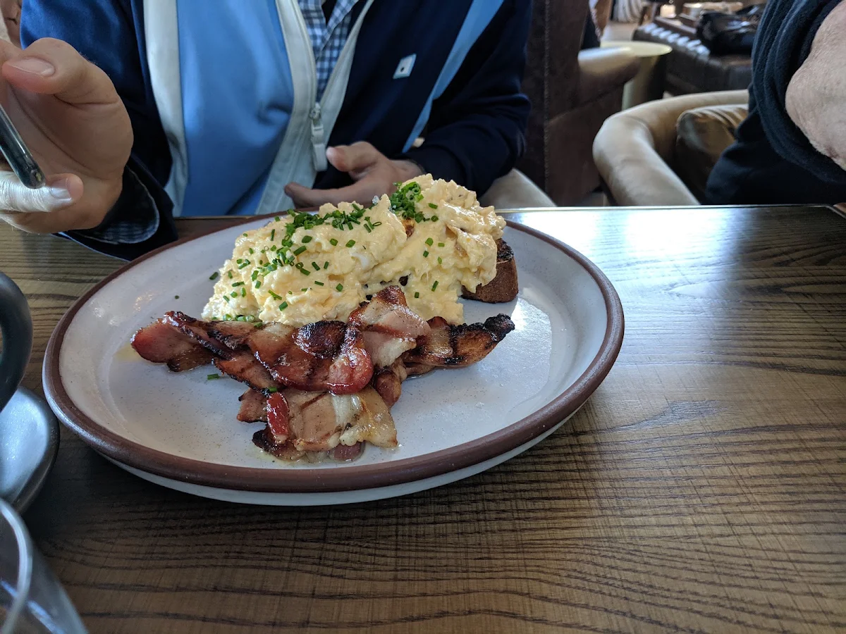 Bacon and Egg, Saddles Mount White