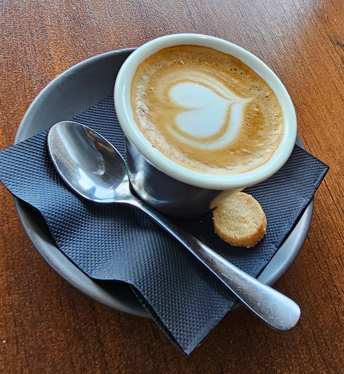 Flat White Coffee, Saddles Mount White