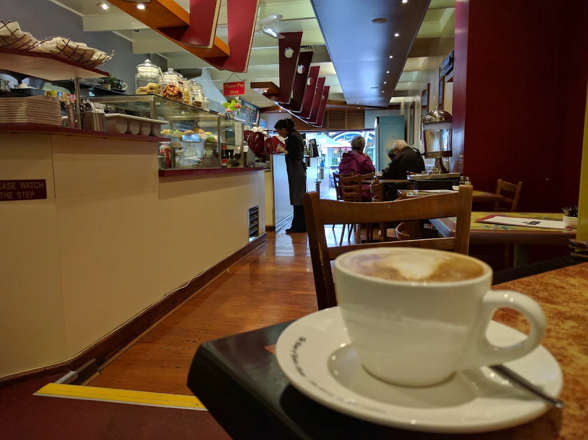 Flat White, Capri Cafe