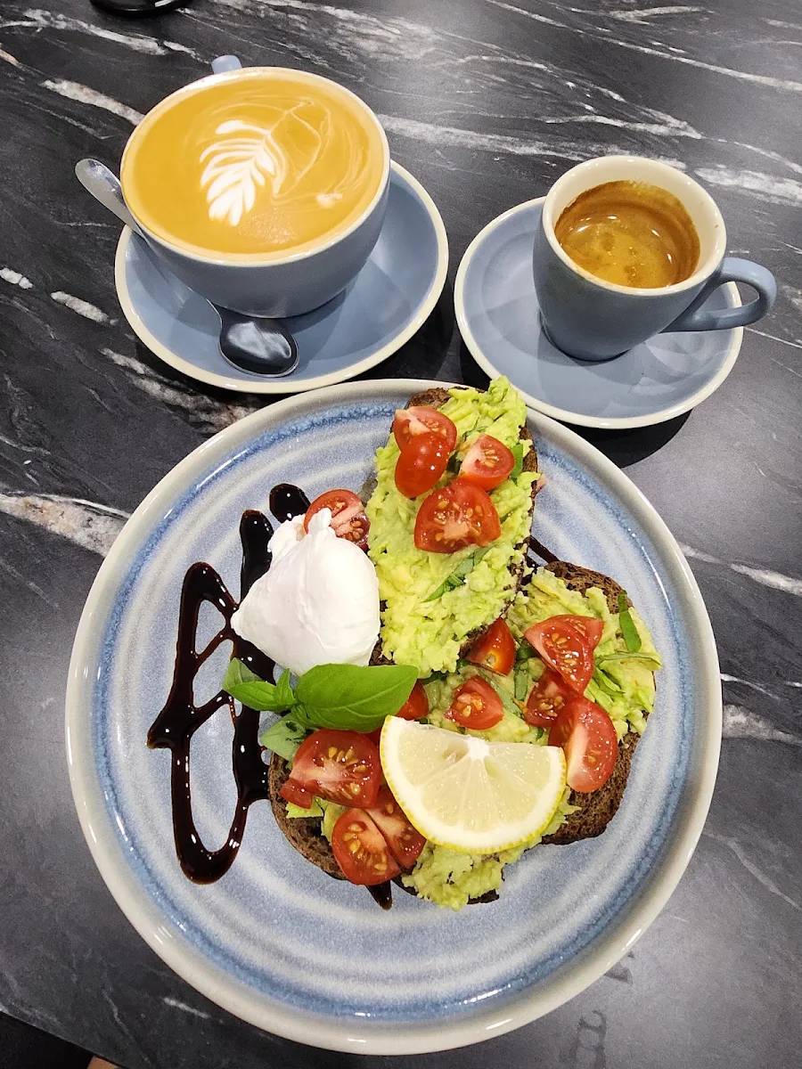 Smashed Avocado, @Mondays
