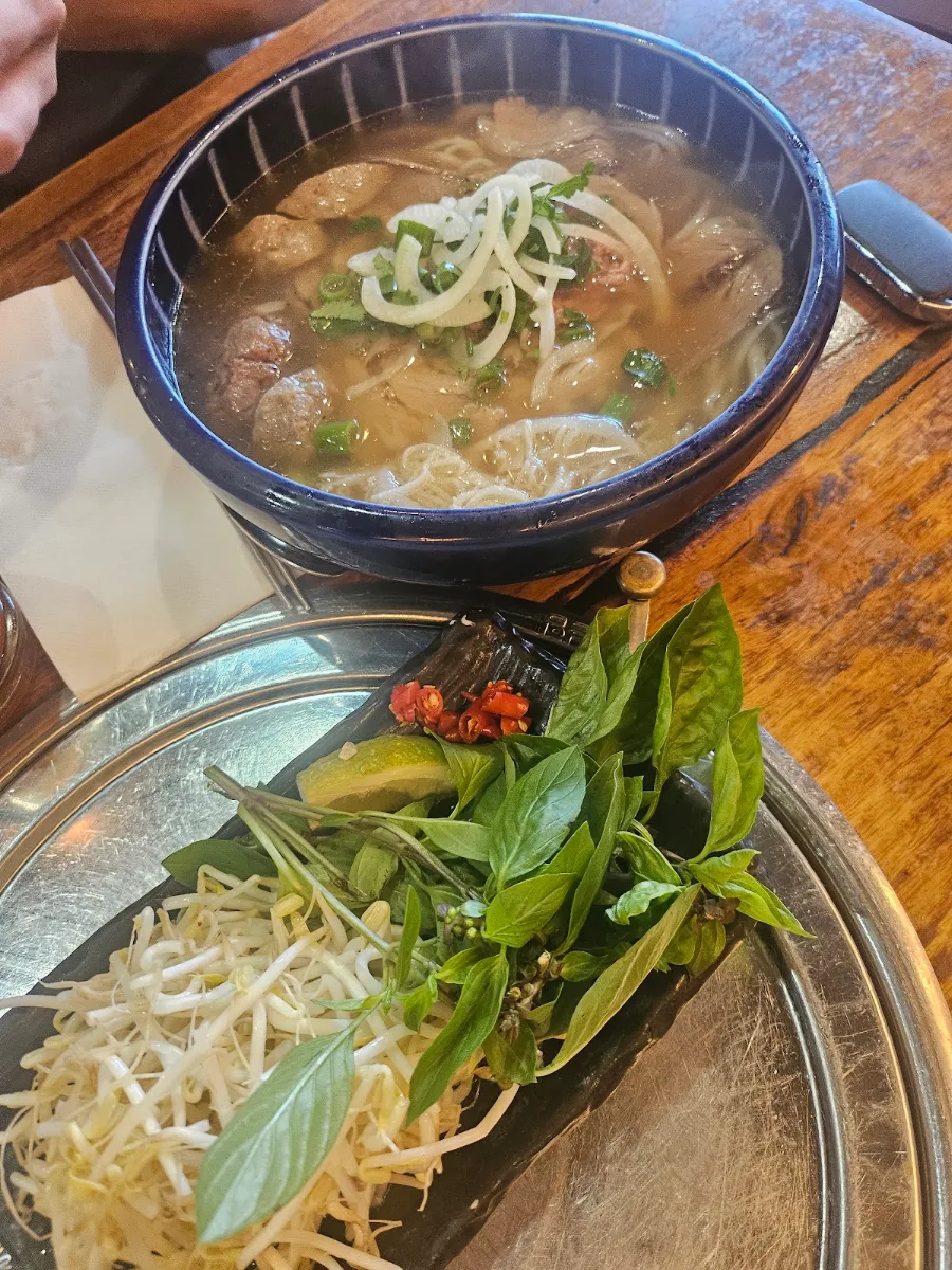 Combination Pho, Me Pho Vietnamese Street Food