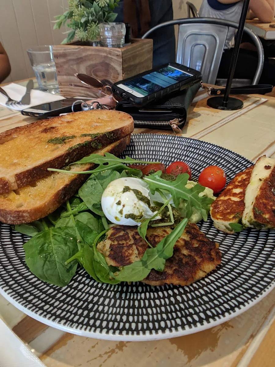 Highlights, Mudjira Village Eatery