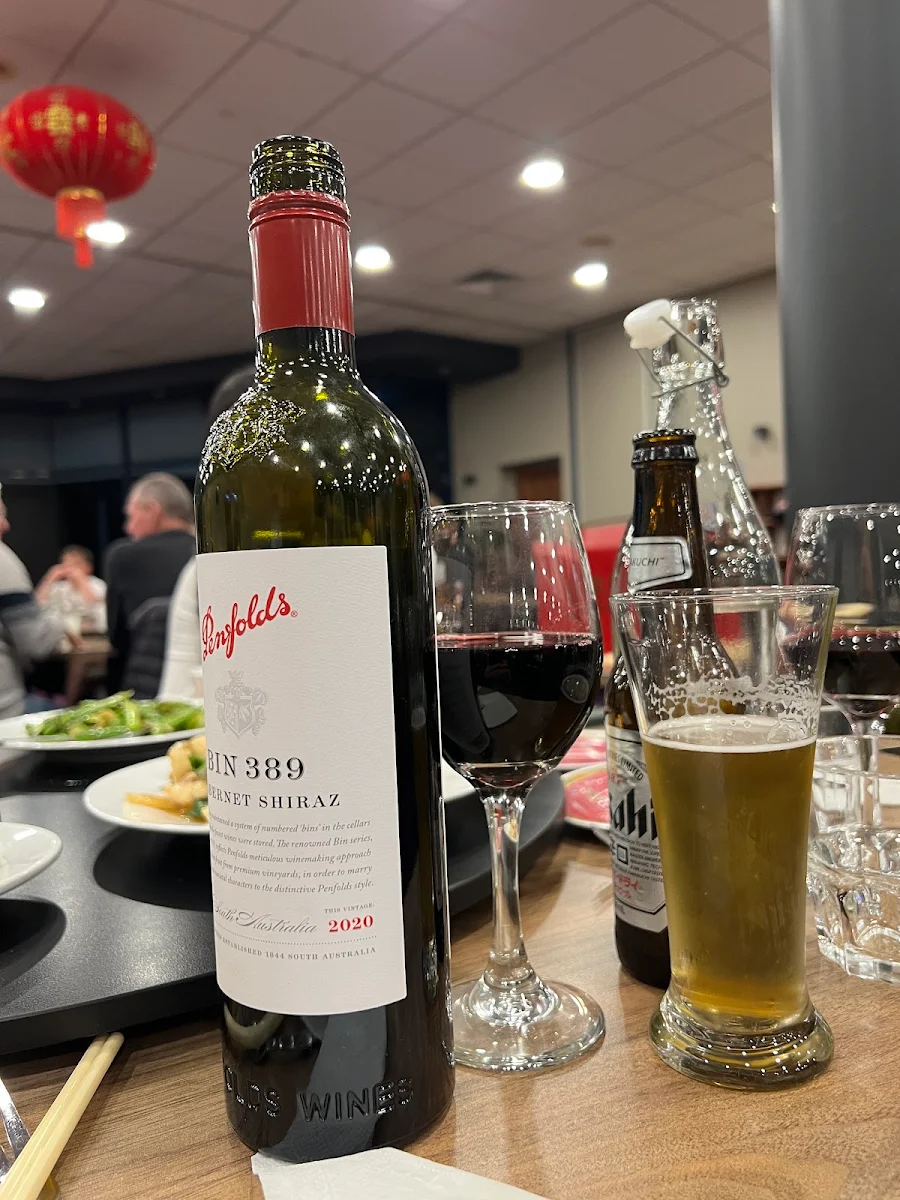 Highlights, Golden Inn