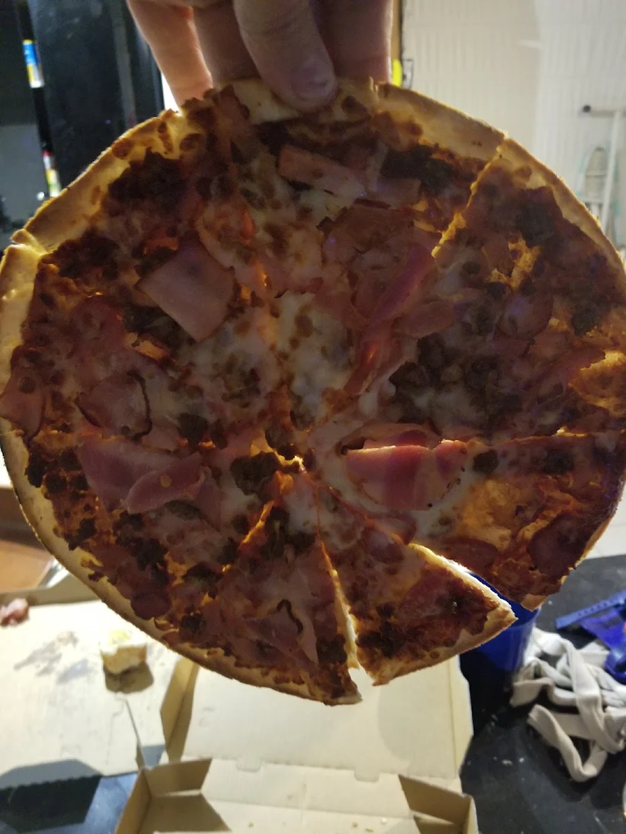 Frisbee Pizza, Domino's Pizza Bribie Island
