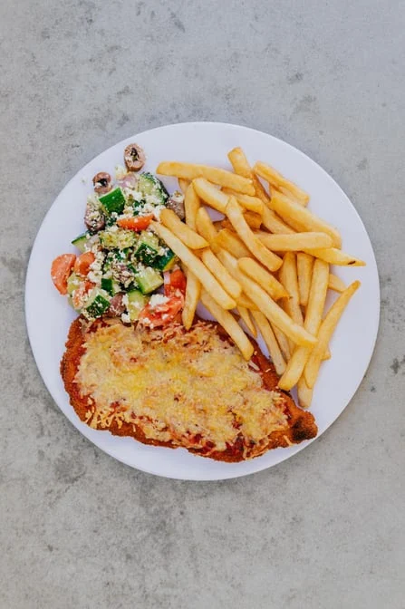 Highlights, Harrys Schnitzel Joint Lake Haven