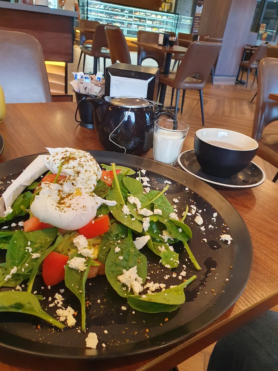 Smashed Avocado, Profiterole Patisserie Penrith