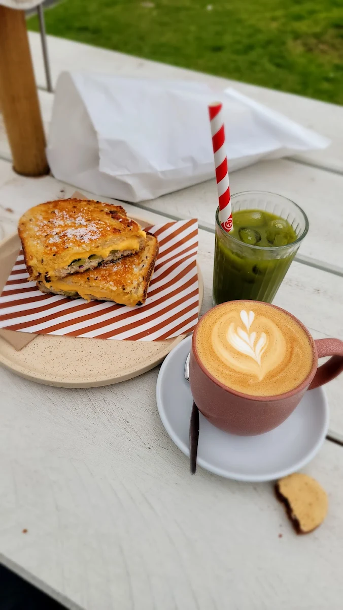 Highlights, Dreamer Cafe Mornington