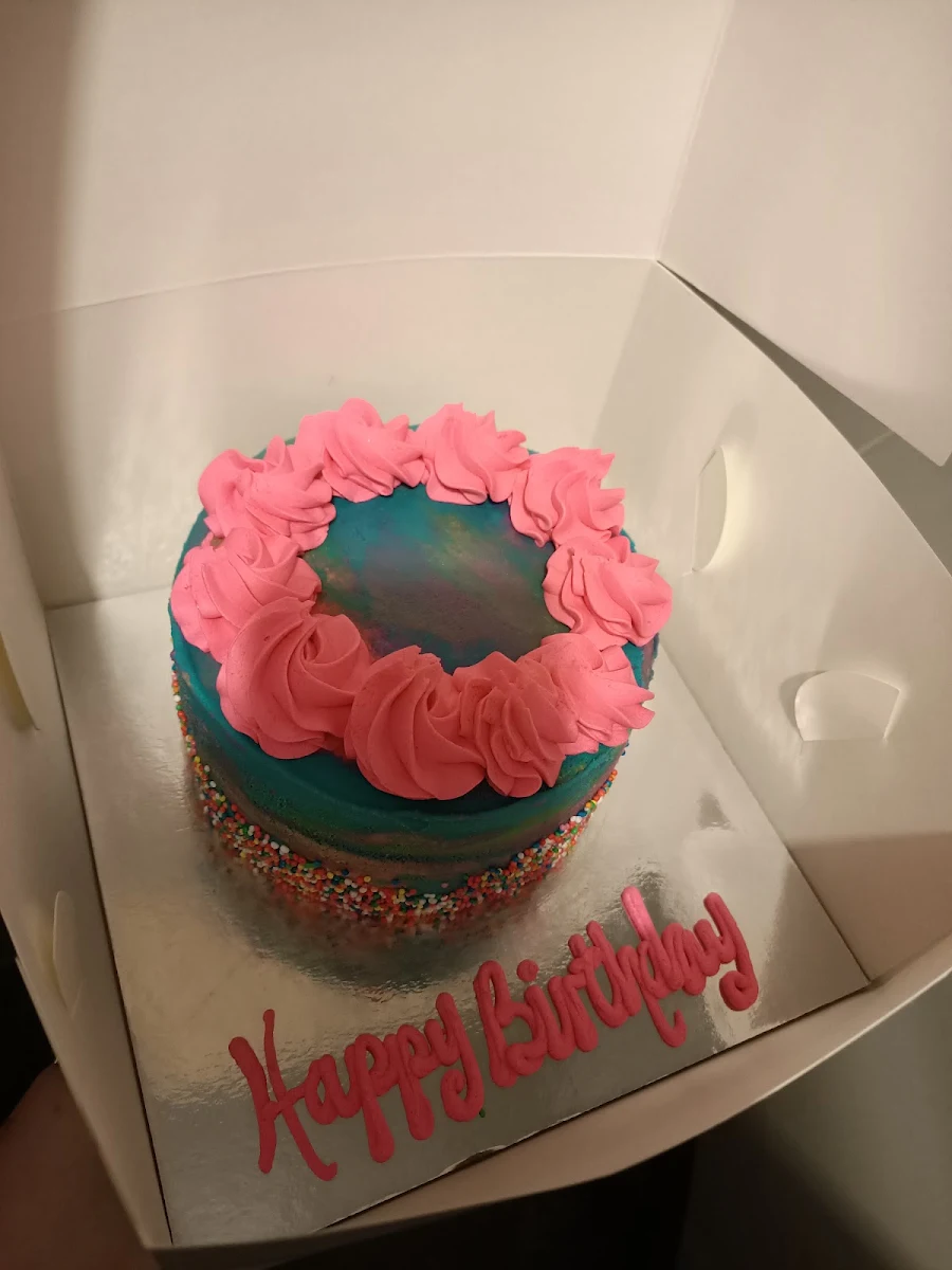 Custom Cake Design