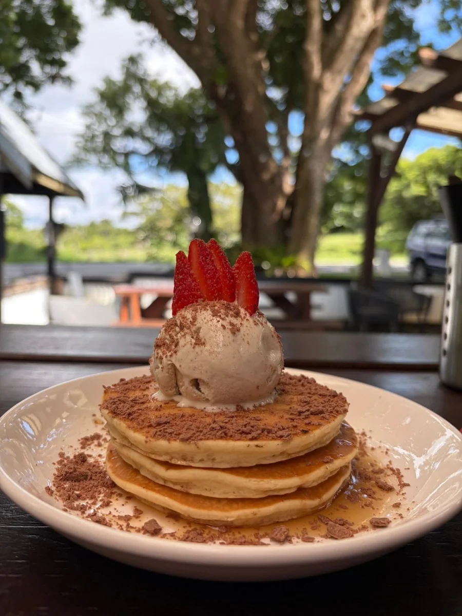 Highlights, Yowie And The Goat Cafe