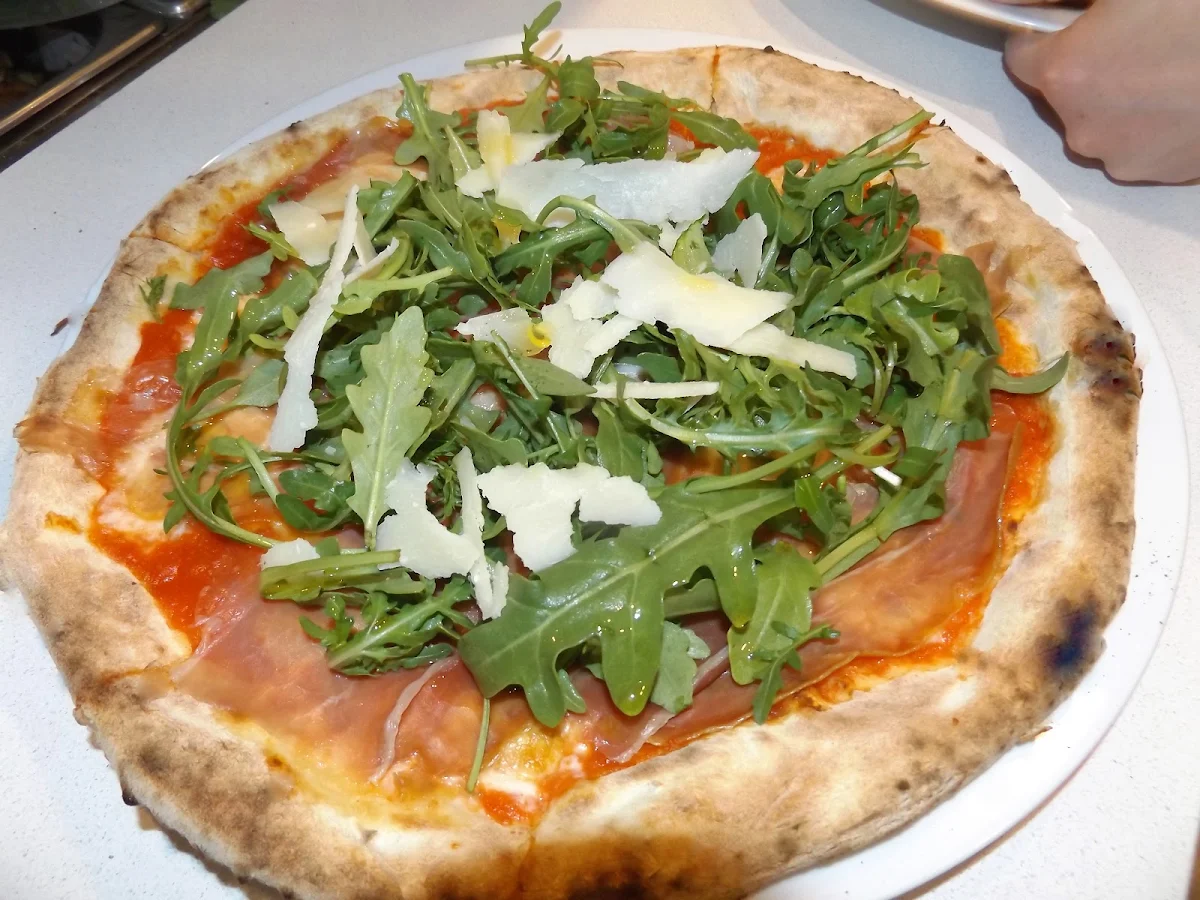 Crudo Pizza, Pizzeria Divina - Werribee