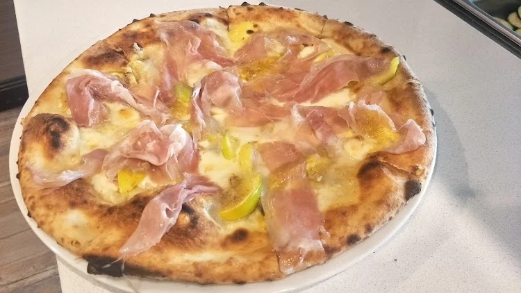 Highlights, Pizzeria Divina - Werribee