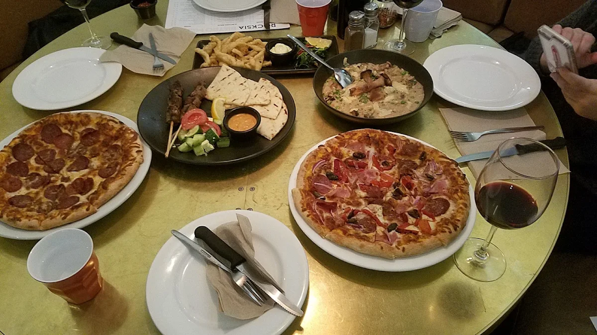 Pizzas, Rocksia Hotel